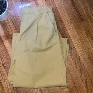 North Face cropped wide leg pant.